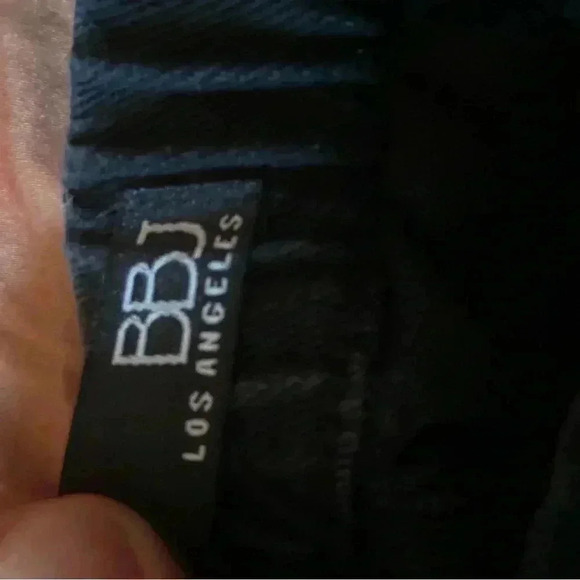 BBJ Women’s Junior’s Size 5 Black Chained Joggers - Picture 3 of 6